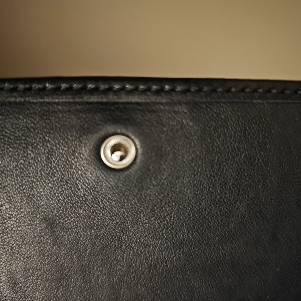 Vintage COACH Hampton Black Leather Tri-Fold Wallet - Picture 7 of 8